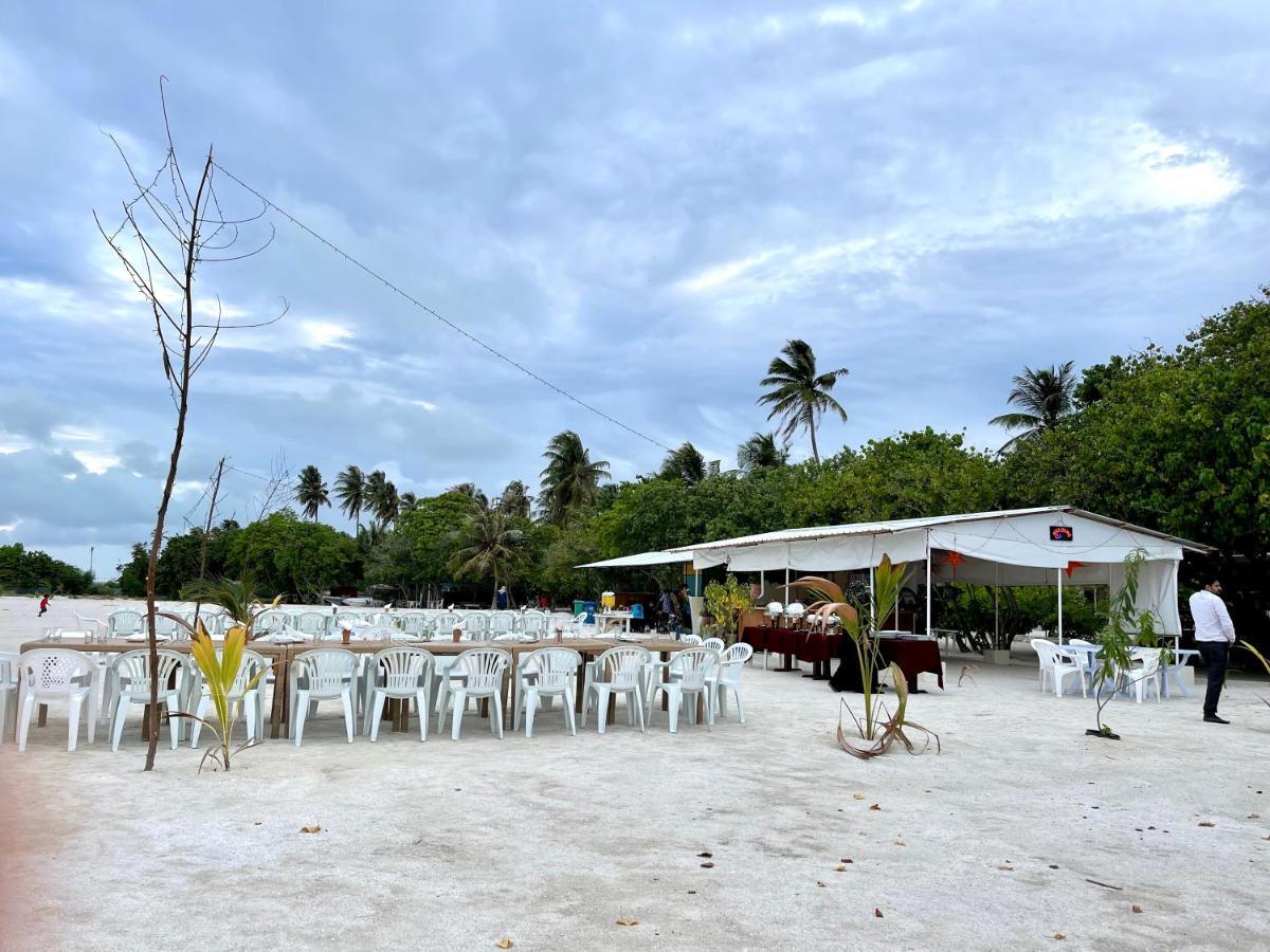 La Isla Tropica فندق